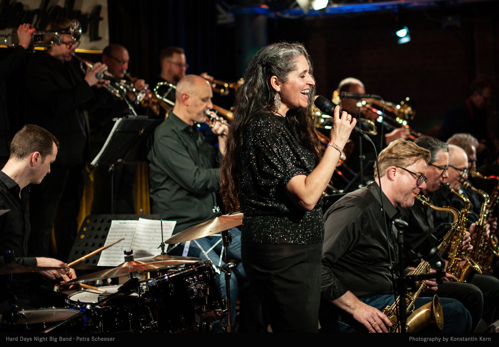 Hard Days Night Bigband feat. Petra Scheeser in concert